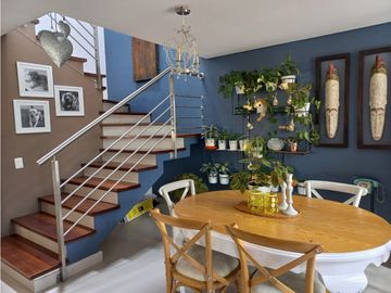 Venta casa de 230 m2 en conjunto cerrado en el Retiro.