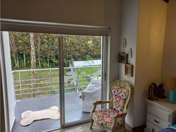 Venta casa de 230 m2 en conjunto cerrado en el Retiro.