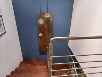 Venta casa de 230 m2 en conjunto cerrado en el Retiro.