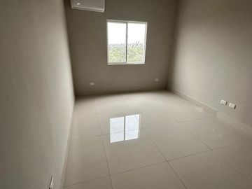 CASA EN VENTA EN PUERTA DE HIERRO
