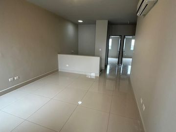 CASA EN VENTA EN PUERTA DE HIERRO