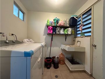 Venta de Casa Lagos de Zirándaro Juarez N.L.