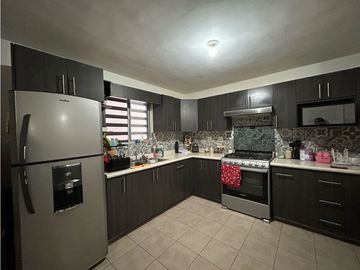 Venta de Casa Lagos de Zirándaro Juarez N.L.