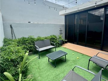 Casa en venta PH Aventura - Brisas del Golf (YM)