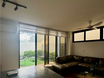Casa en venta PH Aventura - Brisas del Golf (YM)