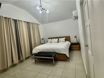 Casa en venta PH Aventura - Brisas del Golf (YM)