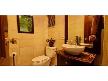 SE VENDE CASA EN EL CANGREJO - BARRIADA CERRADA CON GARITA