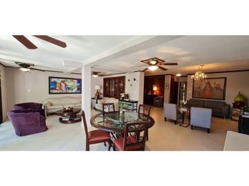 SE VENDE CASA EN EL CANGREJO - BARRIADA CERRADA CON GARITA