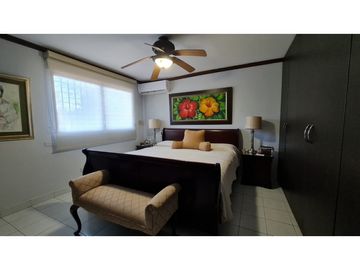 SE VENDE CASA EN EL CANGREJO - BARRIADA CERRADA CON GARITA