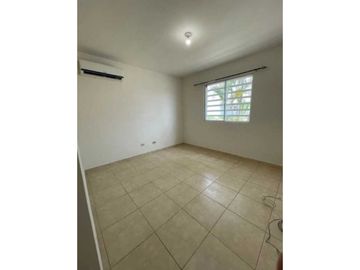 VENDO CASA EN LA CHORRERA LA ARBOLEDA 3R