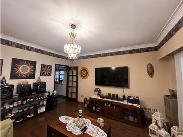 Chalet en lote propio - Parque y cochera triple APTO CREDITO - Chauvín