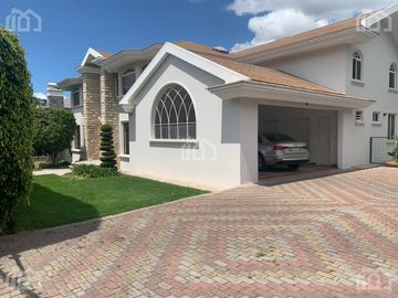 CASA DE VENTA CUMBAYA SECTOR SANTA INES