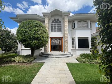 CASA DE VENTA CUMBAYA SECTOR SANTA INES