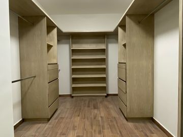 Casa en venta en Valle Poniente, Fracc. Los Cenizos