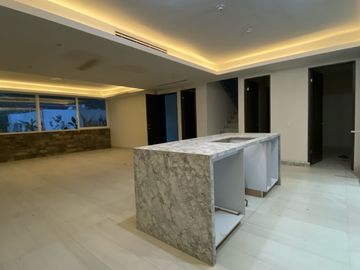 Casa en venta en Valle Poniente, Fracc. Los Cenizos