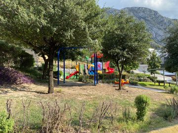 Casa en venta en Valle Poniente, Fracc. Los Cenizos