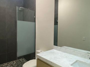 Casa en venta en Valle Poniente, Fracc. Los Cenizos