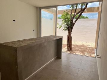Casa residencial de una sola planta en venta en San Antonio Hool
