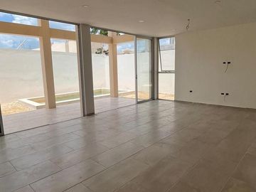 Casa residencial de una sola planta en venta en San Antonio Hool