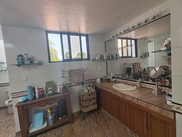 Venta de casa con vista al campo de golf en VILLAS DEL MESON JURIQUILLA