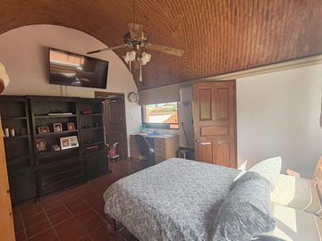 Venta de casa con vista al campo de golf en VILLAS DEL MESON JURIQUILLA