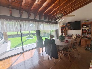 Venta de casa con vista al campo de golf en VILLAS DEL MESON JURIQUILLA