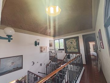 Venta de casa con vista al campo de golf en VILLAS DEL MESON JURIQUILLA