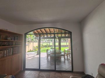 Venta de casa con vista al campo de golf en VILLAS DEL MESON JURIQUILLA