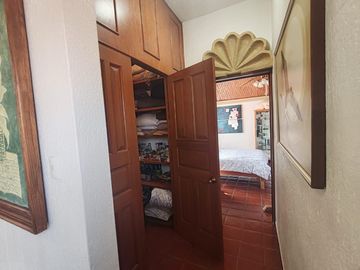 Venta de casa con vista al campo de golf en VILLAS DEL MESON JURIQUILLA