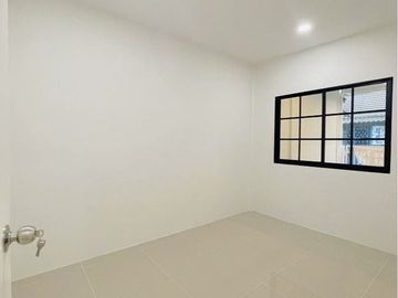 2 Bedroom Townhouse for sale in Khu Khot, Pathum Thani