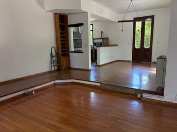 Casa en alquiler en Villa Udaondo