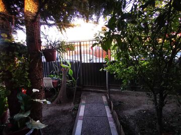Casa en venta en LA REINA