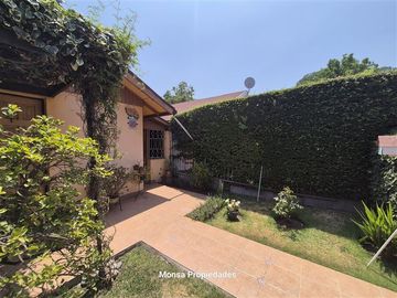 Casa en Venta en Rodrigo de Araya y Castillo Urizar