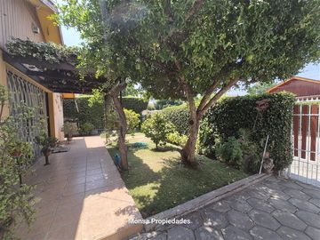 Casa en Venta en Rodrigo de Araya y Castillo Urizar