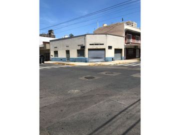 LOCAL COMERCIAL EN ESQUINA EN BOEDO