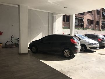 DEPARTAMENTO 4 AMB. DE CATEGORIA EN EDIFICIO EN ALTURA RAMOS NORTE