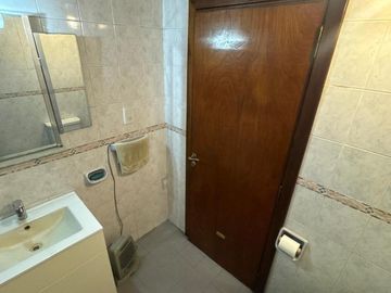 Venta-Casa Chalet de 6 Ambientes - Berazategui Centro