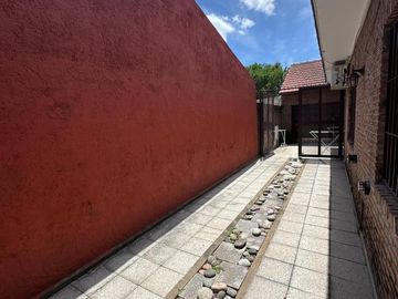 Venta-Casa Chalet de 6 Ambientes - Berazategui Centro