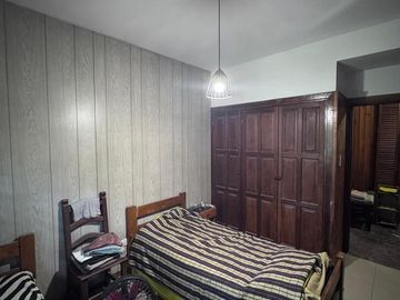 Venta-Casa Chalet de 6 Ambientes - Berazategui Centro