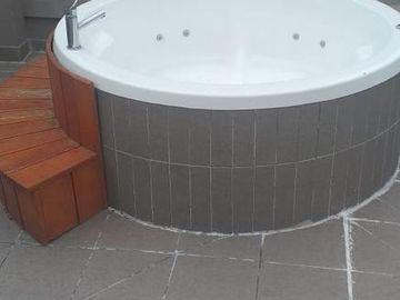 Excelente departamento cuatro ambientes a la venta en Wilde Centro
