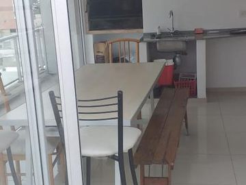 Excelente departamento cuatro ambientes a la venta en Wilde Centro