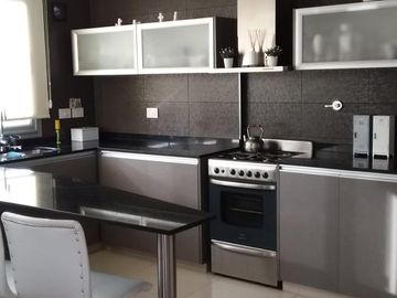Excelente departamento cuatro ambientes a la venta en Wilde Centro