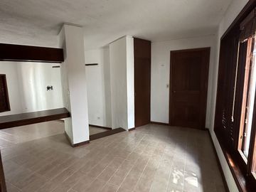 EN VENTA RESIDENCIA EN LA COLONIA CHUBURNA DE HIDALGO. MÉRIDA YUC.