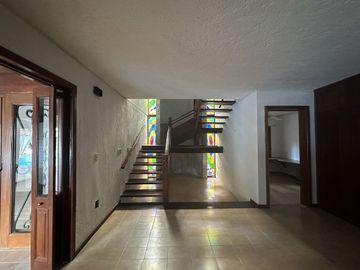 EN VENTA RESIDENCIA EN LA COLONIA CHUBURNA DE HIDALGO. MÉRIDA YUC.