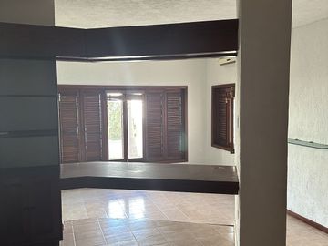 EN VENTA RESIDENCIA EN LA COLONIA CHUBURNA DE HIDALGO. MÉRIDA YUC.