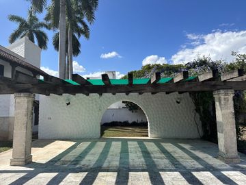 EN VENTA RESIDENCIA EN LA COLONIA CHUBURNA DE HIDALGO. MÉRIDA YUC.