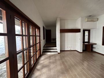 EN VENTA RESIDENCIA EN LA COLONIA CHUBURNA DE HIDALGO. MÉRIDA YUC.