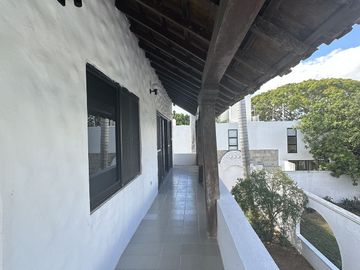 EN VENTA RESIDENCIA EN LA COLONIA CHUBURNA DE HIDALGO. MÉRIDA YUC.