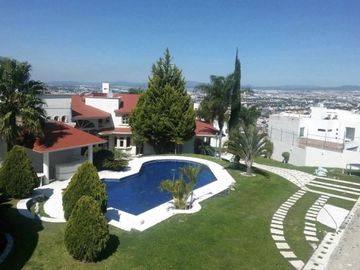 Residencia de Clase Mundial en Loma Dorada, Querétaro