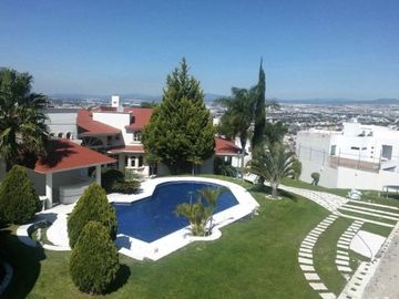 Residencia de Clase Mundial en Loma Dorada, Querétaro
